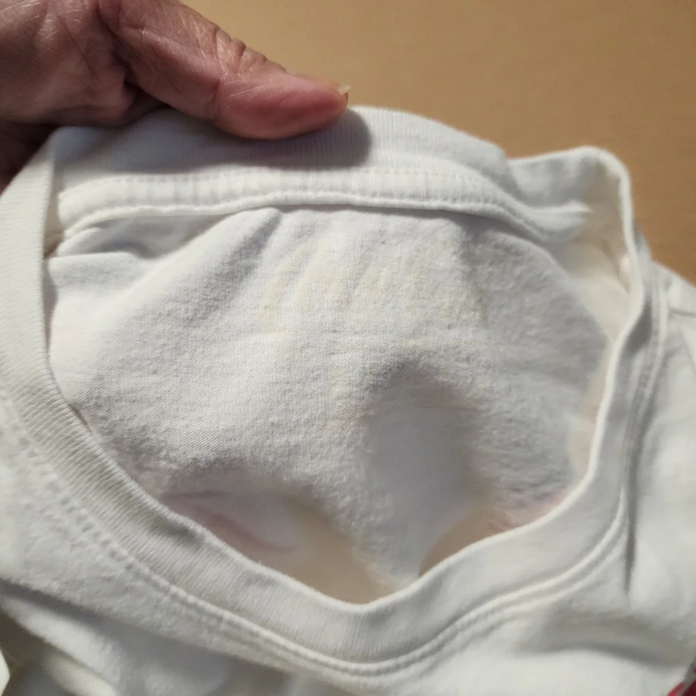 Coca Cola Multilingual Red and White Tee, Large - Picture 4 of 9